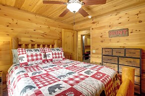 Near Current River: Family-friendly Cabin w/ Deck!