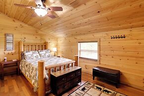 Near Current River: Family-friendly Cabin w/ Deck!