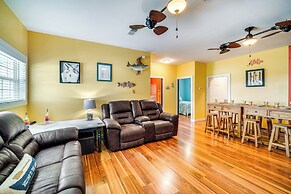 1 Mi to Lake Texoma Access: Home w/ Deck