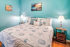 1 Mi to Lake Texoma Access: Home w/ Deck