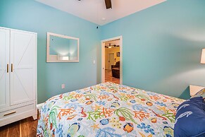 1 Mi to Lake Texoma Access: Home w/ Deck