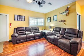 1 Mi to Lake Texoma Access: Home w/ Deck