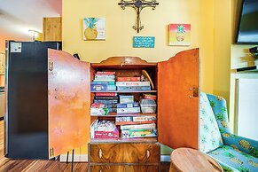 1 Mi to Lake Texoma Access: Home w/ Deck