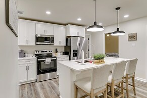 Walk to River: Newly Built Home in Heber Springs!