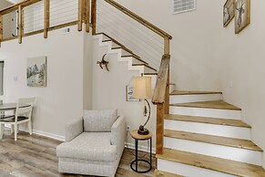 Walk to River: Newly Built Home in Heber Springs!