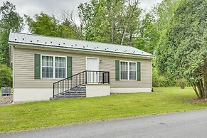 Fish, Hunt & Hike: Pet-friendly Home in Allenwood