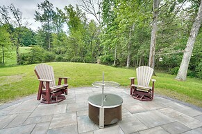 Fish, Hunt & Hike: Pet-friendly Home in Allenwood