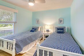 2 Blocks to Crystal Coast: Family-friendly Retreat
