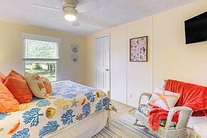 2 Blocks to Crystal Coast: Family-friendly Retreat