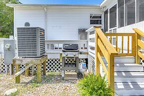 2 Blocks to Crystal Coast: Family-friendly Retreat