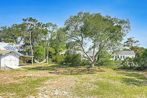 2 Blocks to Crystal Coast: Family-friendly Retreat