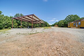 Hike, Fish & Explore: Peaceful Mcalester Cabin!
