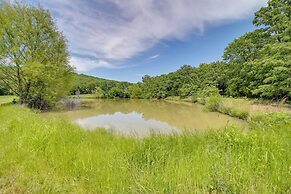 Hike, Fish & Explore: Peaceful Mcalester Cabin!