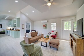 Cabin in Petrified Forest - Modern Mcalester Gem!