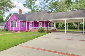 Home 1 Mi to Dtwn Conway: Great for Beach Days!