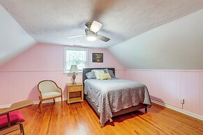 Home 1 Mi to Dtwn Conway: Great for Beach Days!