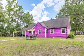 Home 1 Mi to Dtwn Conway: Great for Beach Days!