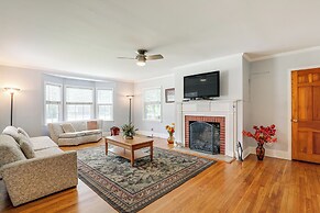 Home 1 Mi to Dtwn Conway: Great for Beach Days!