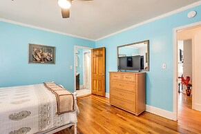 Home 1 Mi to Dtwn Conway: Great for Beach Days!