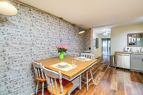 Walkable Townhome: 'M on Main' in Wytheville