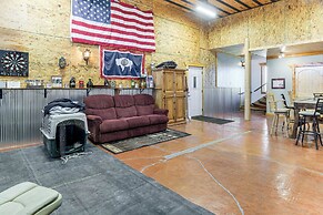 5 Mi to Lake: Secluded Pinedale Retreat w/ Sauna!