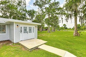 Dock + Screened Porch: Lake Istokpoga Retreat