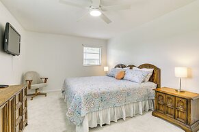 Dock + Screened Porch: Lake Istokpoga Retreat