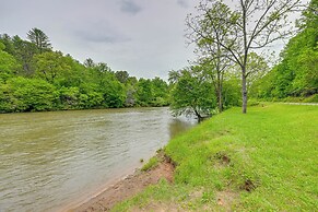 Game Room, Hot Tub & Decks: Scenic Franklin Cabin