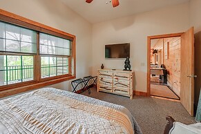 Game Room, Hot Tub & Decks: Scenic Franklin Cabin