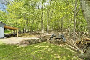 2 Mi to Main Street: Cabin w/ Hot Tub in Monterey!