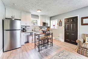 2 Mi to Main Street: Cabin w/ Hot Tub in Monterey!