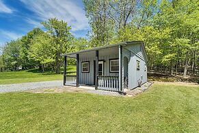 2 Mi to Main Street: Cabin w/ Hot Tub in Monterey!