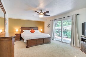 Hike, Boat & More: Cabin w/ Hot Tub in Ahwahnee!