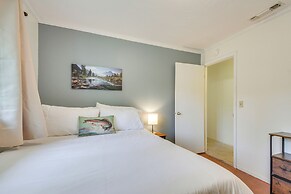 Hike, Boat & More: Cabin w/ Hot Tub in Ahwahnee!