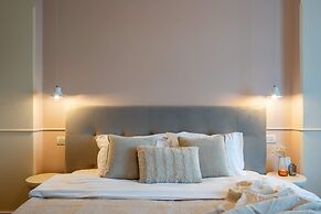 Elegant 3BR Flat Steps From Romanian Athenaeum