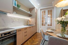 Elegant 3BR Flat Steps From Romanian Athenaeum