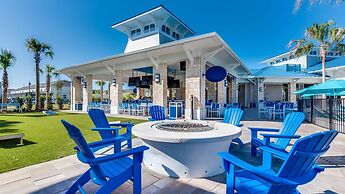 Modern 5BR Townhouse w Private Pool Near Disney