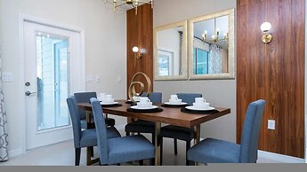 Modern 5BR Townhouse w Private Pool Near Disney
