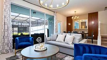 Modern 5BR Townhouse w Private Pool Near Disney
