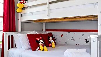 Modern 5BR Townhouse w Private Pool Near Disney