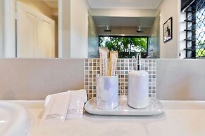 Modere - Pool Entertainer Child Pet