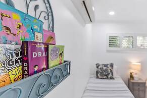 Curlews Nest - Pool BBQ and Beach