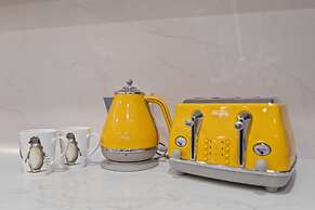 Curlews Nest - Pool BBQ and Beach