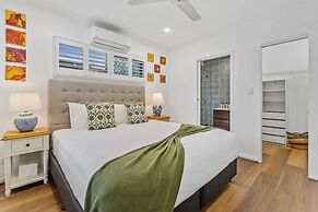 Curlews Nest - Pool BBQ and Beach