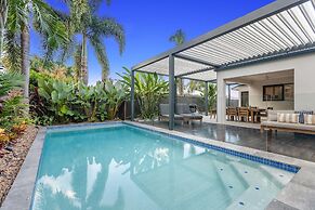 Curlews Nest - Pool BBQ and Beach