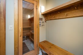 Sunrise Bear Ridge C4 4 Bedroom Condo