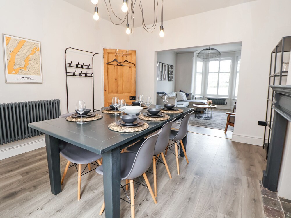 52 Barony Road