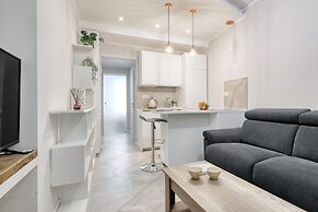 JOIVY Modern City Centre Flat