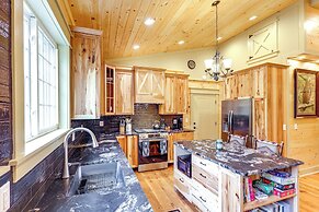 < 5 Mi to Whiteface Mtn Resort: Cabin-style Apt
