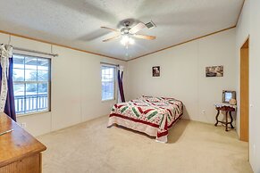 Hunt, Fish, Unwind: Countryside Escape in Texas!